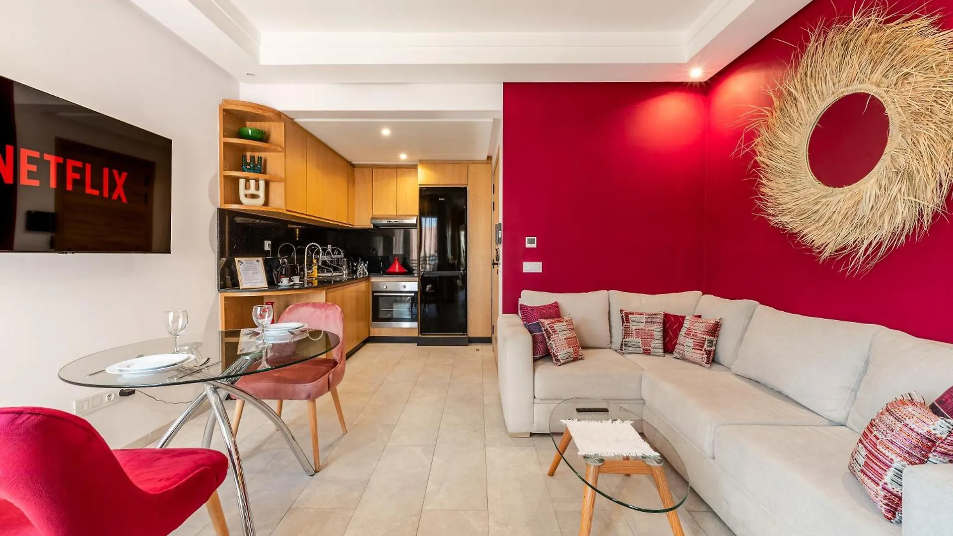 Lägenhet City Center-1 Queen Br With Ac, Pool And Iptv- Parking Marrakesh Marocko