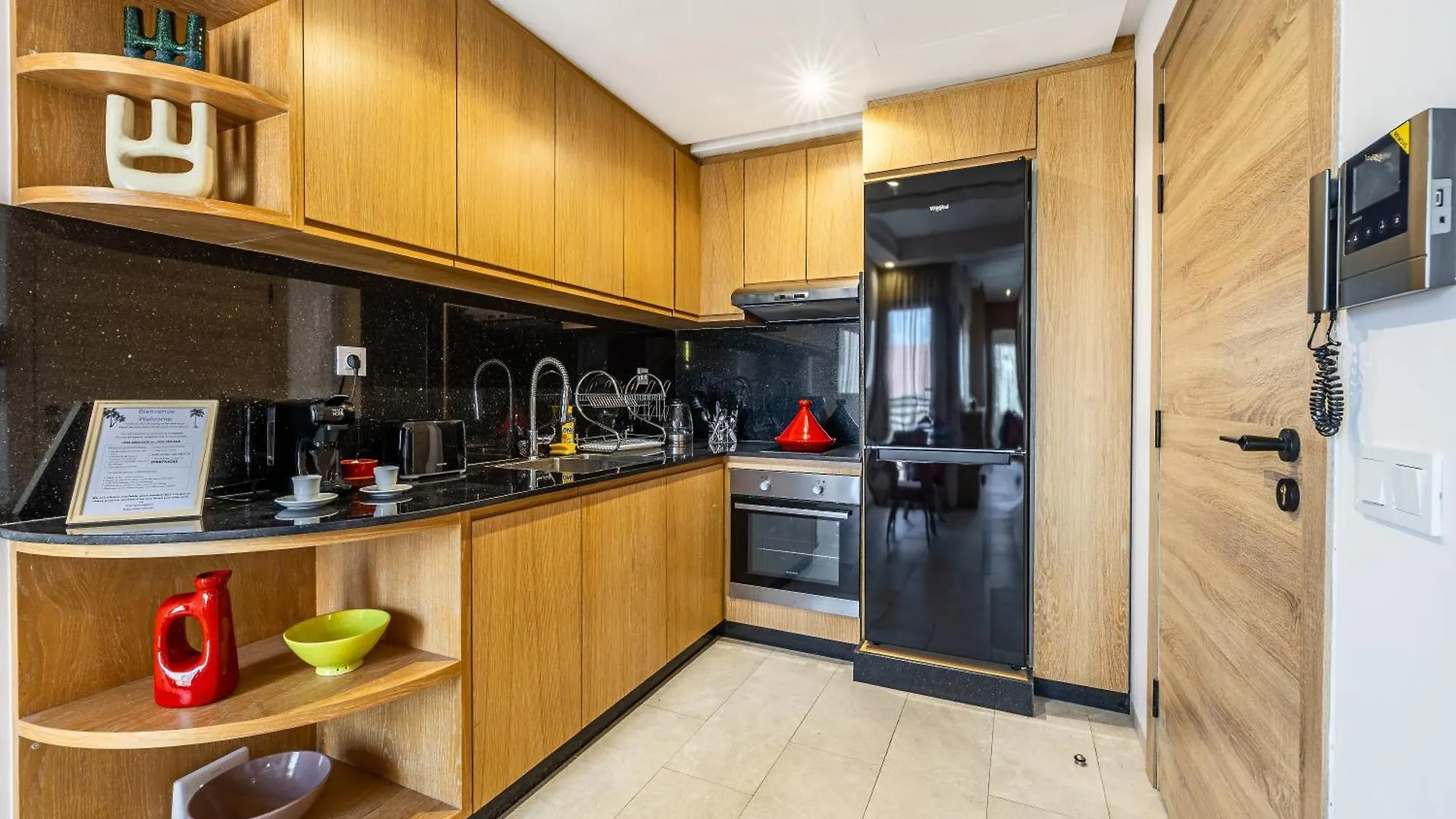 City Center-1 Queen Br With Ac, Pool And Iptv- Parking Marrakesh 0*,  Marocko